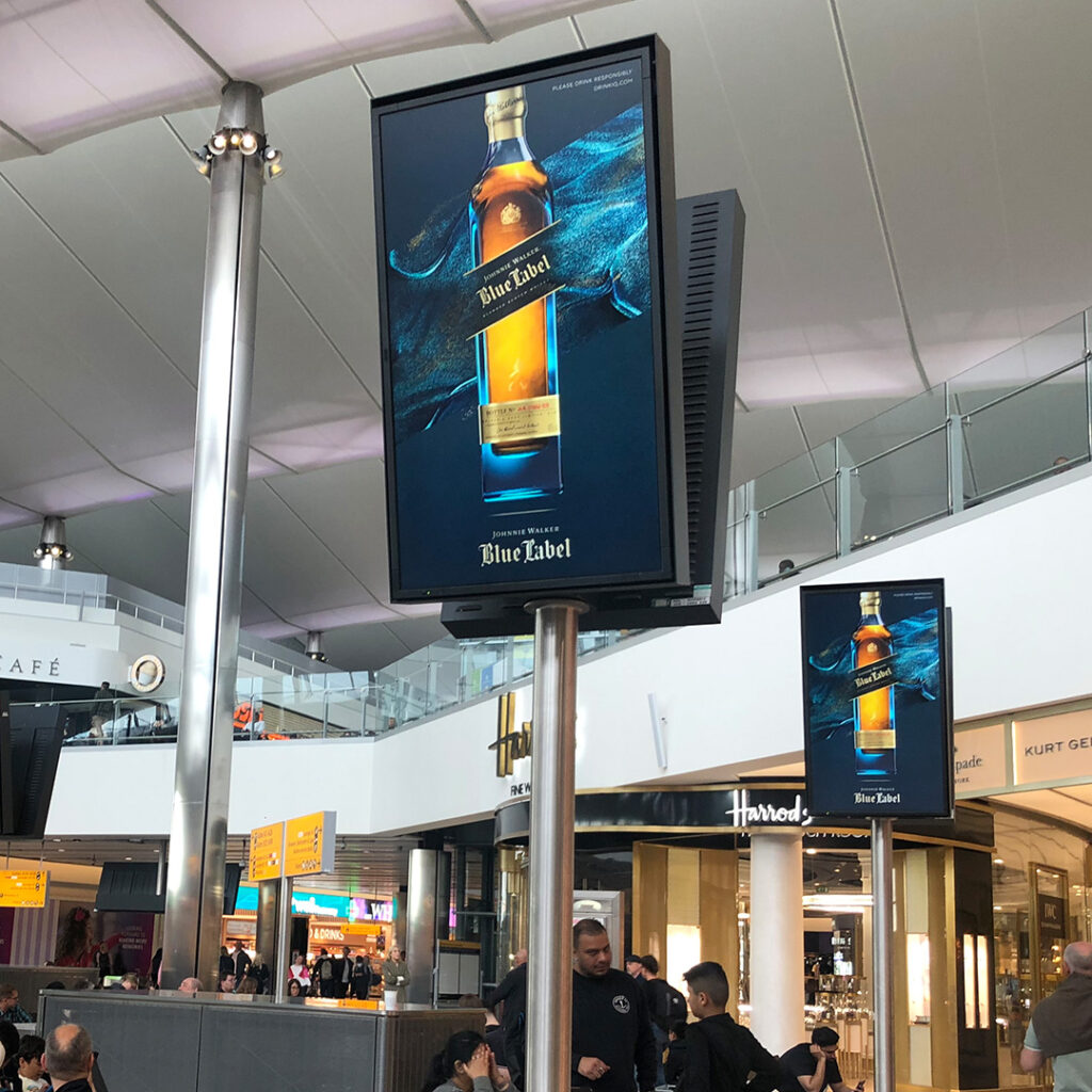 JW_Blue_LHR_InsideScreens